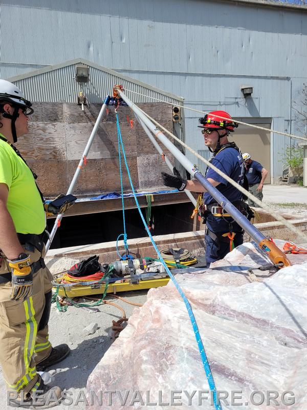 5/7/2022- Members from Pleasant valley and surrounding departments attending Mid Atlantic ATR rescue weekend training